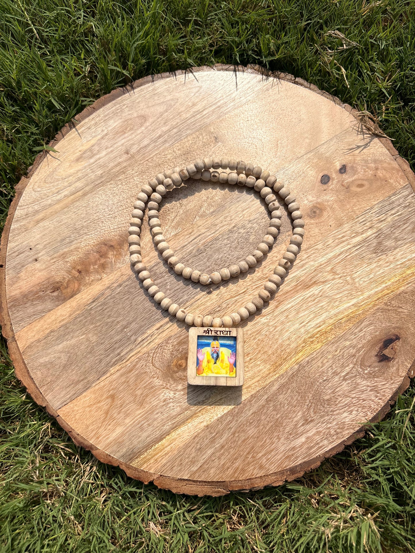 Pure Tulsi se nirmit mala & pure Tulsi se nirmit Radhavallabh Shree Harivansh Bhaktmal locket & Premanand Maharaj ji locket ￼
